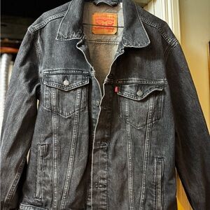 Levi's Black Lightweight Shirt Jacket with Classic Design